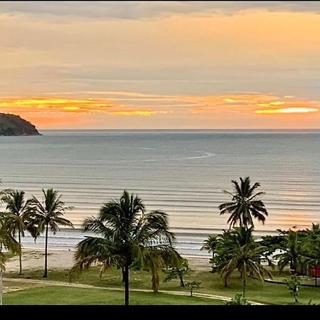 Apto Beira Mar Pe Na Areia Caraguatatuba Exterior foto
